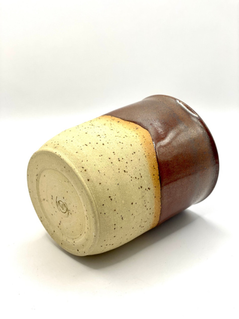 Kubek ceramiczny bez ucha częściowo szkliwiony ok 300 ml Kubek ceramiczny bez ucha częściowo szkliwiony ok 300 ml