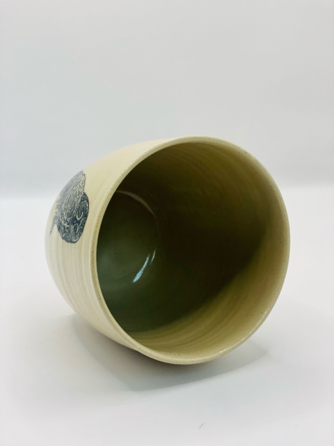 Kubek ceramiczny z sową bez ucha, ok. 300ml Kubek ceramiczny z sową bez ucha, ok. 300ml