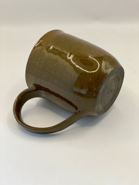 Kubek ceramiczny brązowy z ciemnej gliny ok 300 ml Kubek ceramiczny brązowy z ciemnej gliny ok 300 ml
