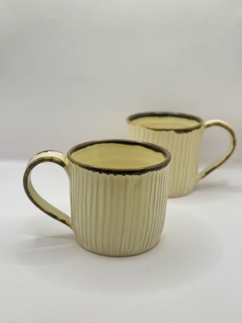Kubek ceramiczny, kremowy ok 300ml Kubek ceramiczny, kremowy ok 300ml