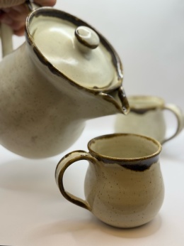 Dzbanek ceramiczny, kremowy ok 1200ml