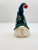Gnom w zielonej czapce lampion ceramiczny