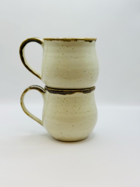 Kubek ceramiczny, kremowy ok 300ml Kubek ceramiczny, kremowy ok 300ml