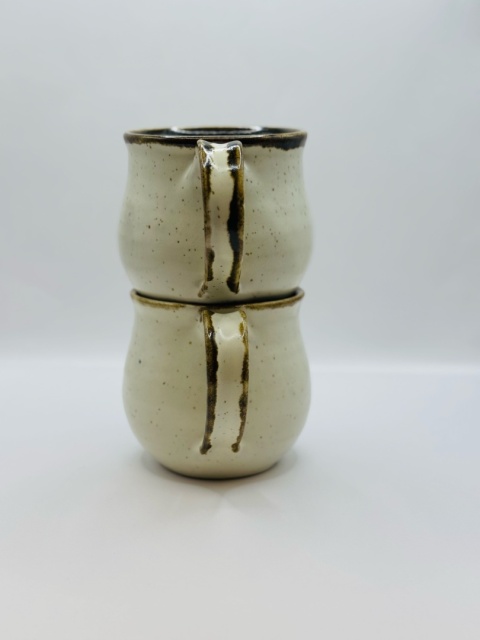 Kubek ceramiczny, kremowy ok 300ml Kubek ceramiczny, kremowy ok 300ml
