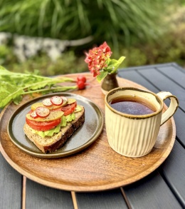 Kubek ceramiczny, kremowy , żłobiony ok 300ml