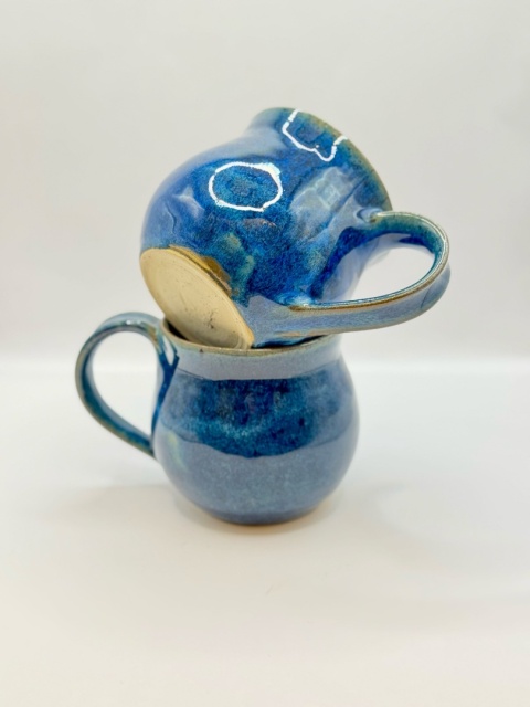 Kubek ceramiczny niebieska baryłka ok 350 ml Kubek ceramiczny niebieska baryłka ok 350 ml