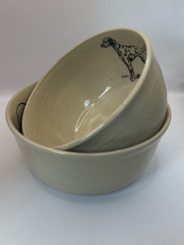 Ręcznie toczona ceramiczna miska dla Twojego pupila